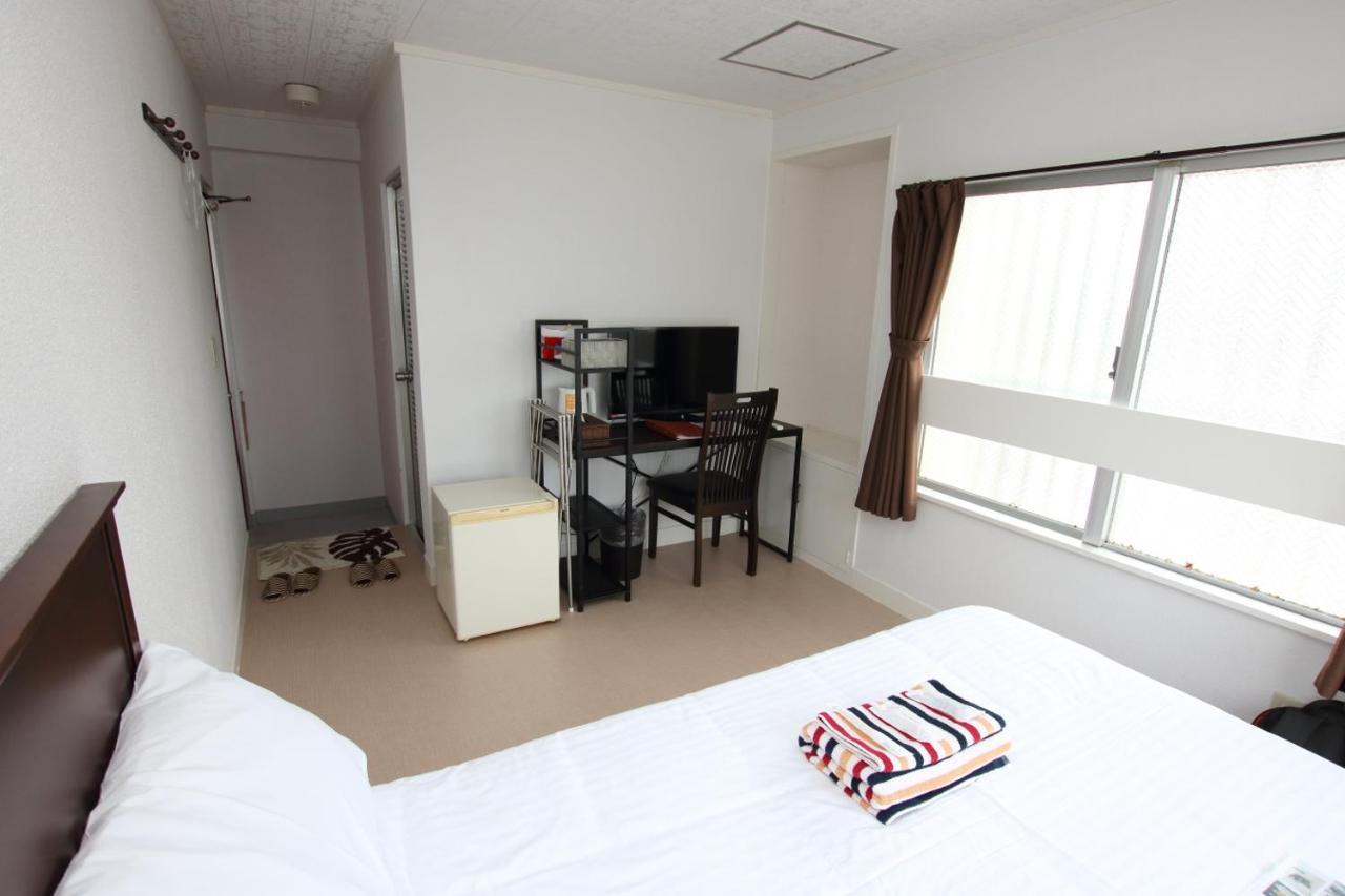 Seven House Urasoe Hotel Exterior foto